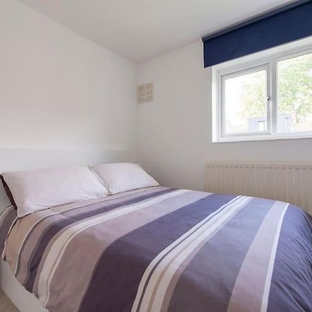 Lovely 2-Bed 15 Minutes To Central Londres Exterior foto