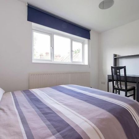 Lovely 2-Bed 15 Minutes To Central Londres Exterior foto